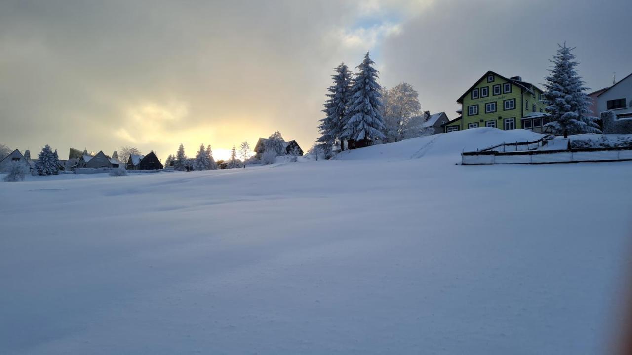 Hotel Schöne Aussicht Masserberg Exterior foto