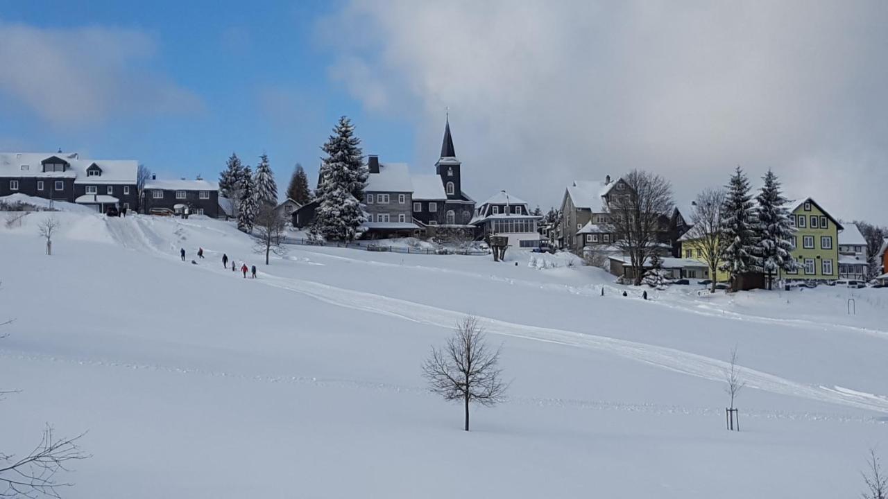 Hotel Schöne Aussicht Masserberg Exterior foto